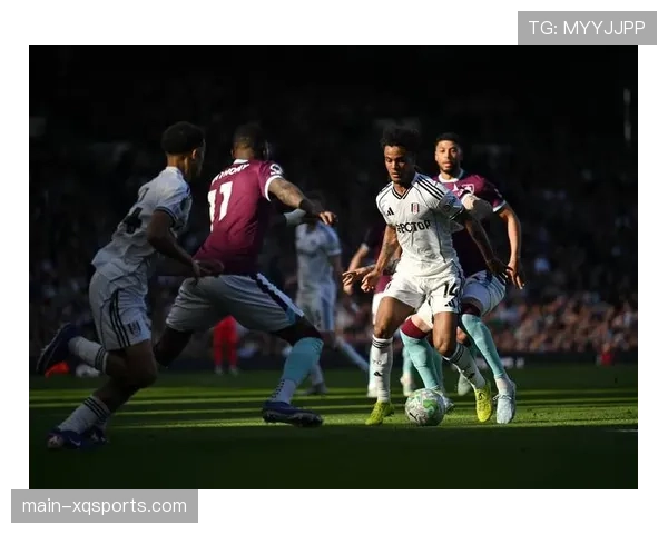 官方全场最佳:伯恩利门将特拉福德高接抵挡,零封富勒姆 官方全场最佳:伯恩利门将特拉福德高接抵挡,零封富勒姆