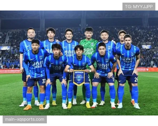 门将失误！深圳队门将扑救脱手，送礼南通支云打破僵局